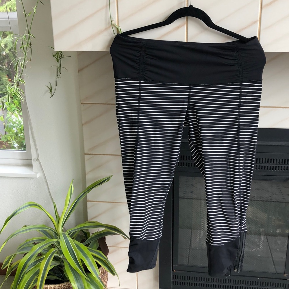 Lululemon leggings black reflective 10